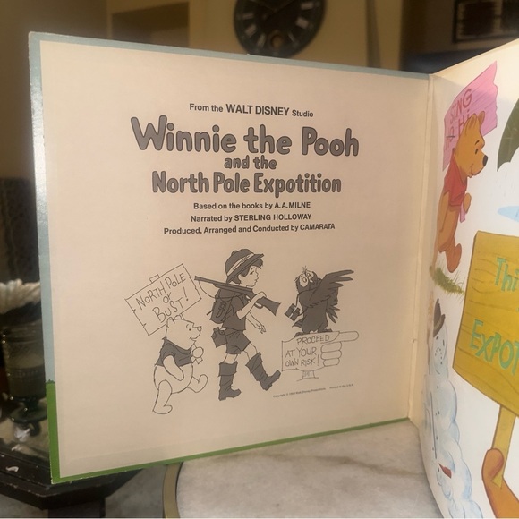 Vintage 1968 Disney LP – Winnie the Pooh & the North Pole Expotition Book & LP - Picture 4 of 9